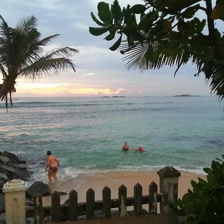 Happy Beach Villa Resort Unawatuna Εξωτερικό φωτογραφία
