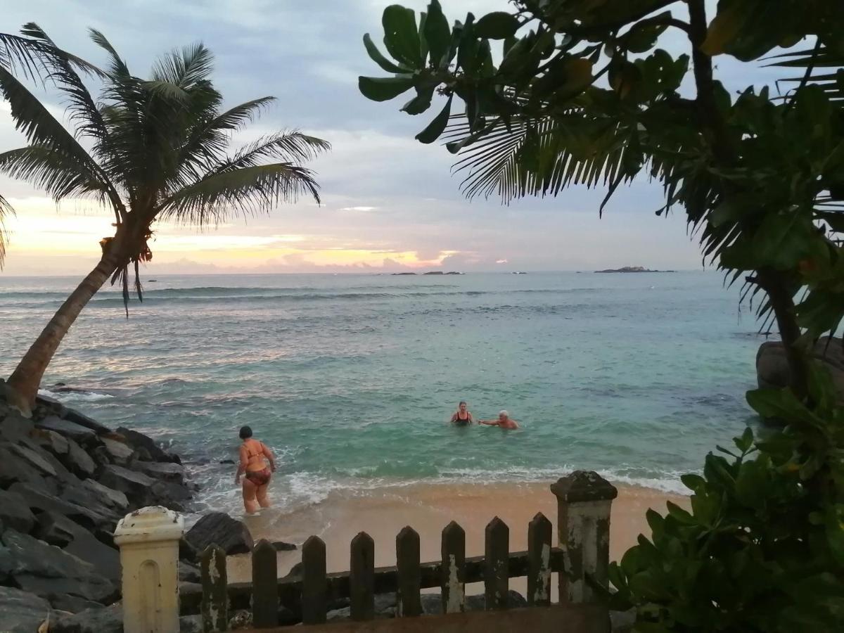 Happy Beach Villa Resort Unawatuna Εξωτερικό φωτογραφία